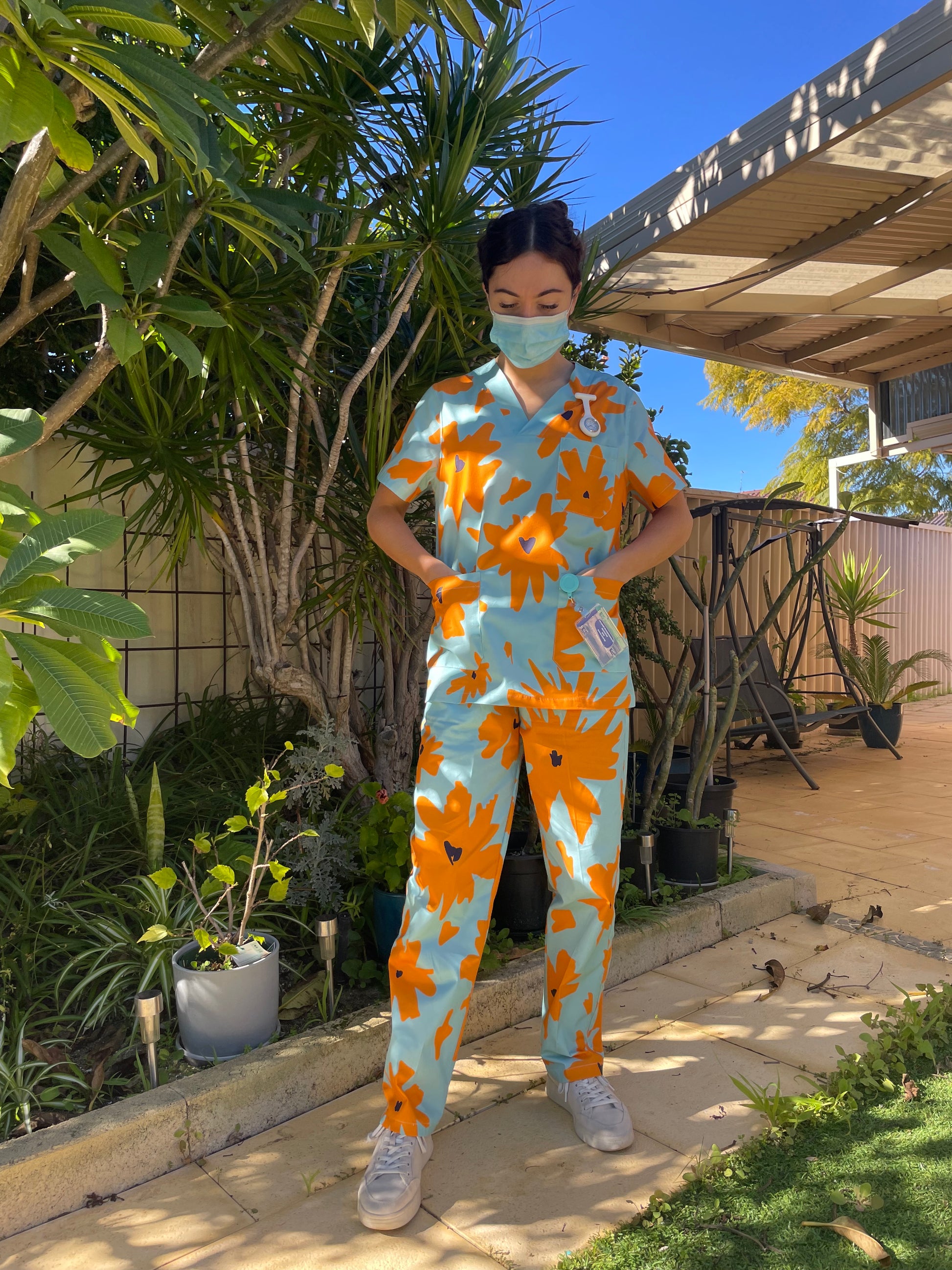 Honeysuckle Print Full Nursing Scrub Set™ for Unisex