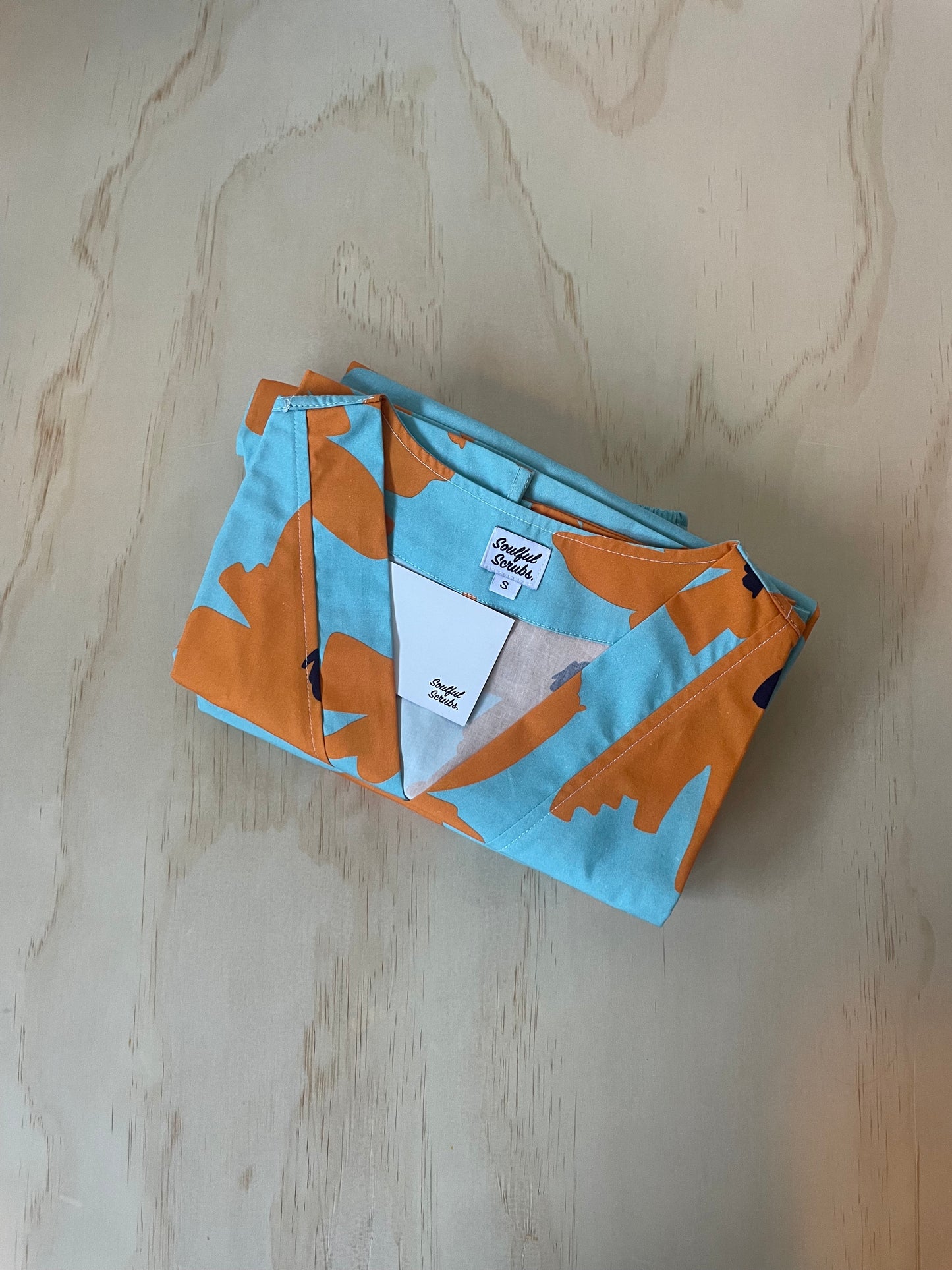 Honeysuckle Print Full Nursing Scrub Set™ for Unisex
