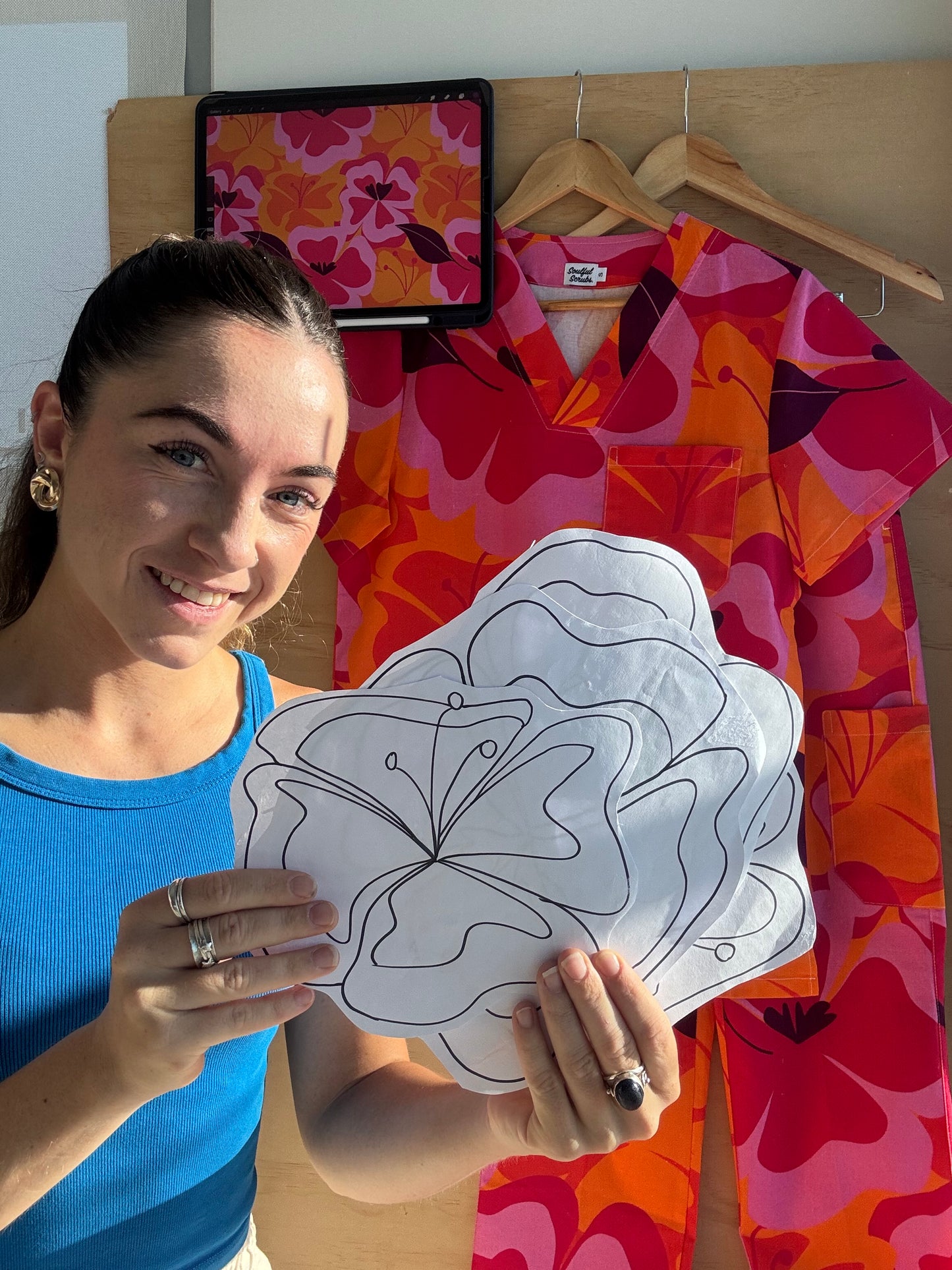 Mango Tango™ Print Scrub Pants