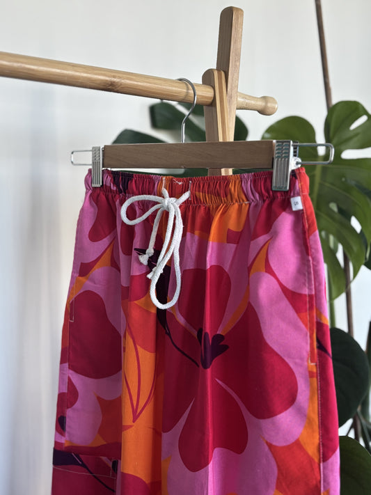 Mango Tango™ Print Scrub Pants