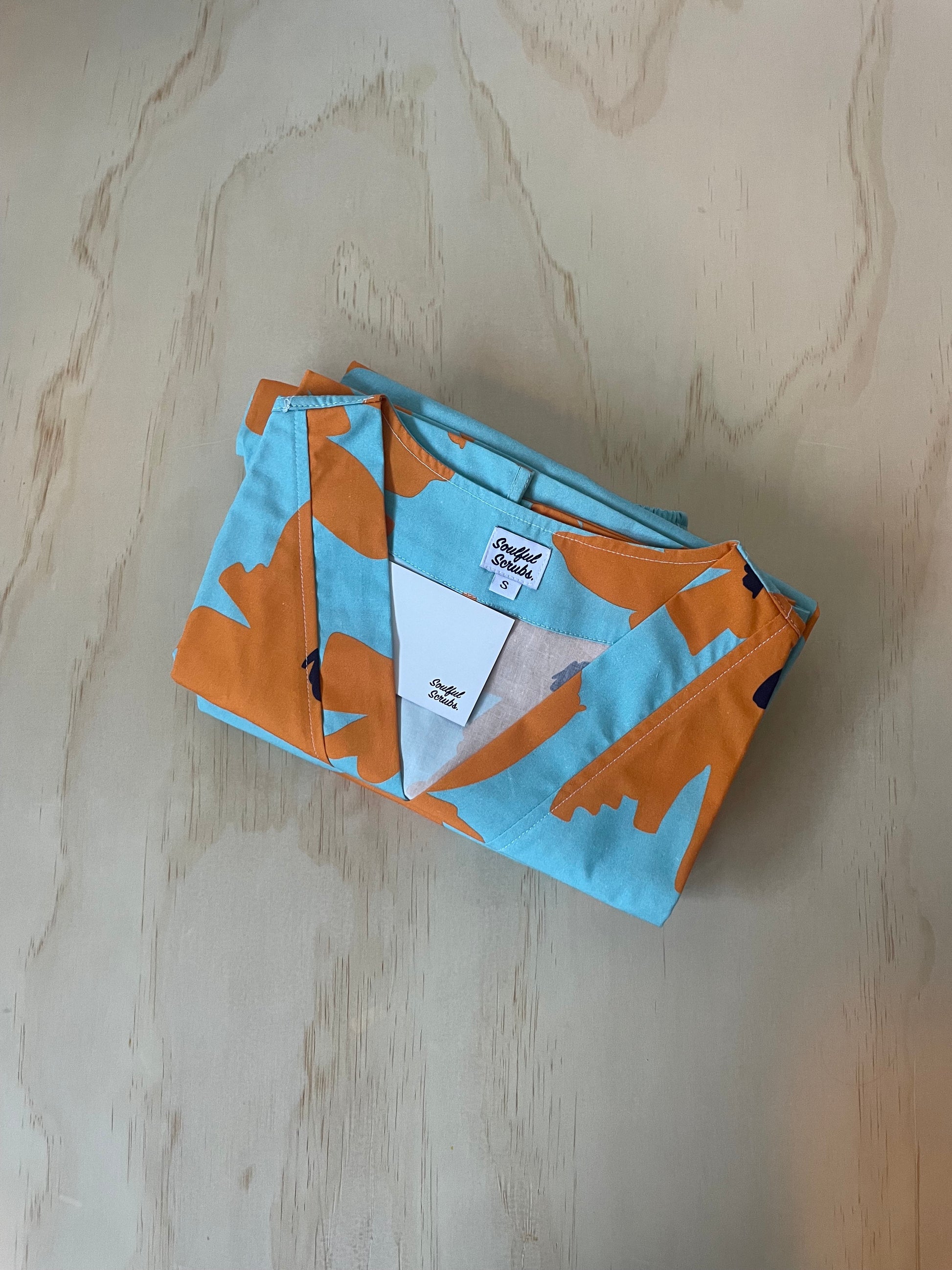 Honeysuckle Print Full Nursing Scrub Set™ for Unisex